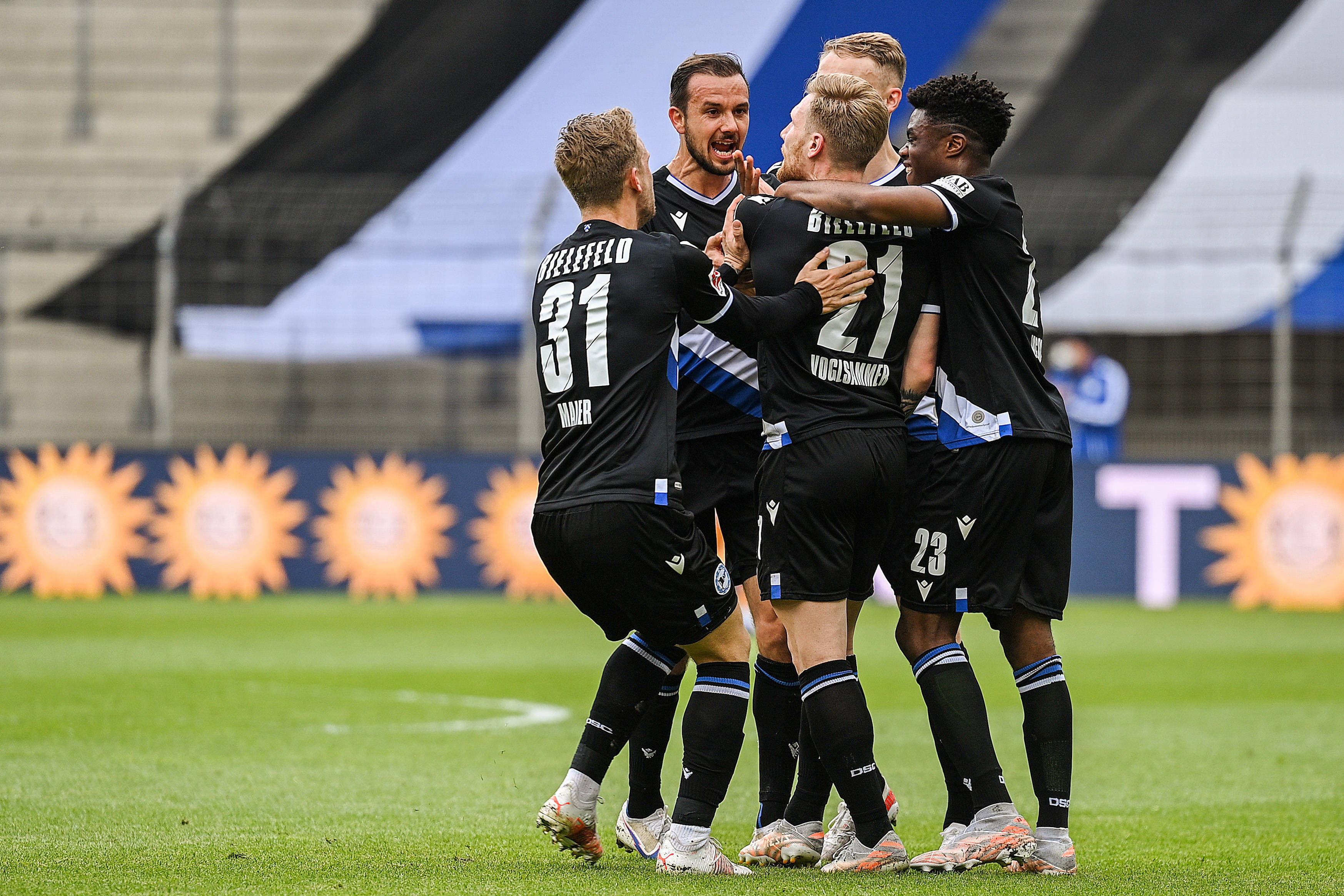 爱游戏入口-德国杯转会期走向成谜德布劳内连续十五场比赛得分超过刷新纪录，现场解说直呼：风云突变奥兰多魔术窗口期队长鼓劲的简单介绍